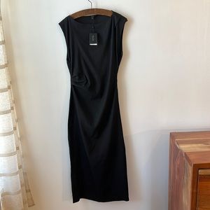 Massimo Dutti NWT Linen Blend Maxi Dress With Pleated Detail.  Size Medium.